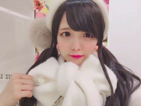 30秒學會！日本流行「最萌蝴蝶結圍巾」讓臉變小　冬季也可以耍可愛