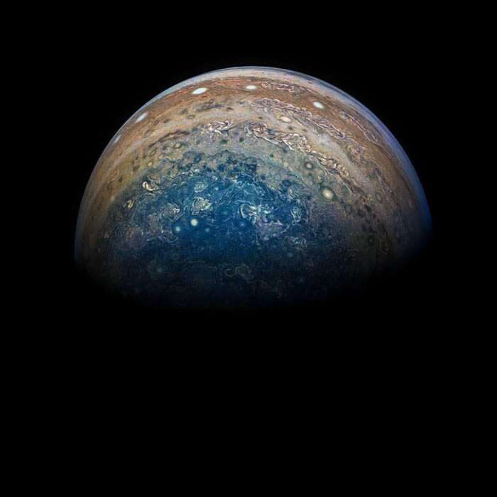 像名畫的木星景象！　NASA朱諾號回傳的照片美翻天　宛如宇宙寶石