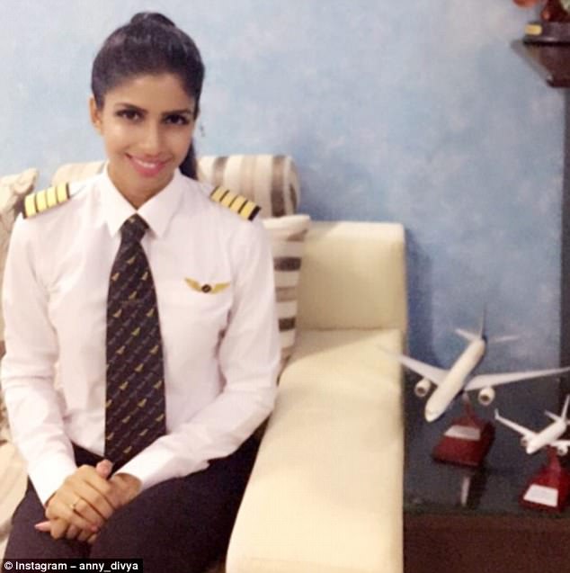 印度正妹想成為全球最年輕波音777女機師卻受盡嘲笑，如今她以實力讓嘲笑者都閉嘴了！