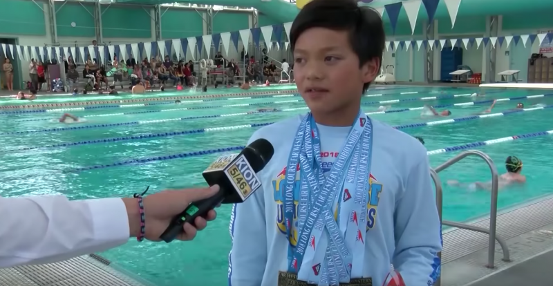 10歲男打破「飛魚」維持23年的紀錄　網讚嘆：下一個水中怪物