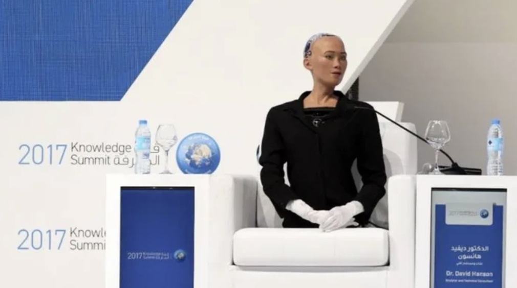 世界第一位獲公民身份的機器人！　她鬆口透露：想要有小孩了