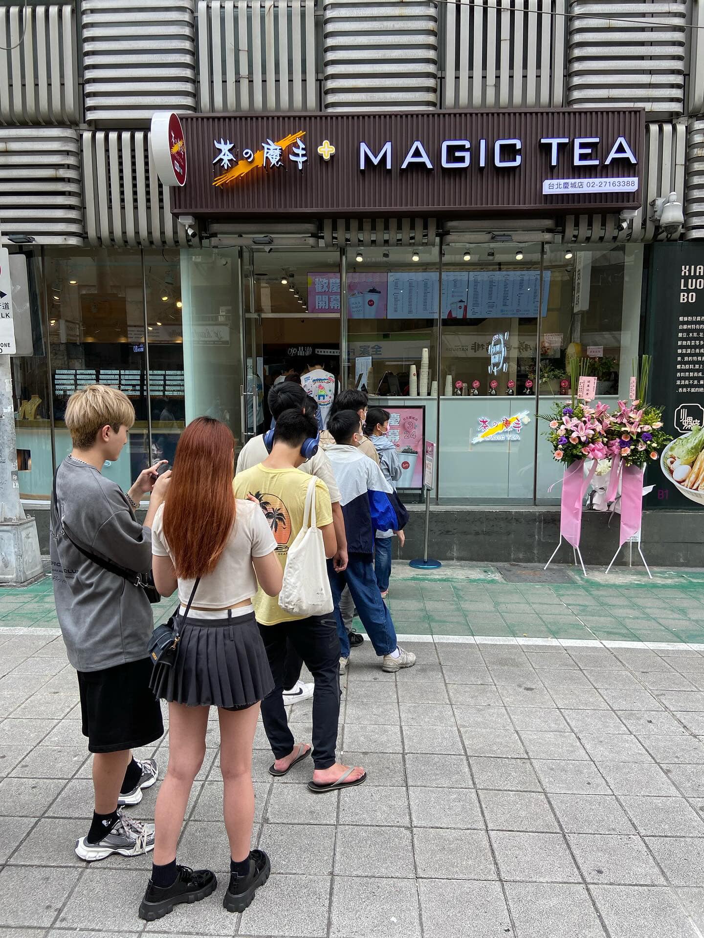 「茶の魔手」台北首店排爆！買一杯等1小時　台南人滿臉問號