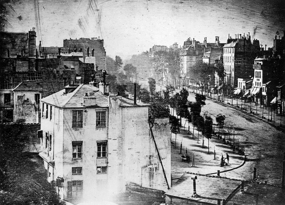 人類史上第一張照片原來是這樣！這張照片拍攝於1838年在法國巴黎。
