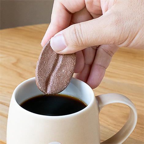 咖啡豆造型「備前燒」幫消苦味　丟進飲料「去雜質」還可重複使用