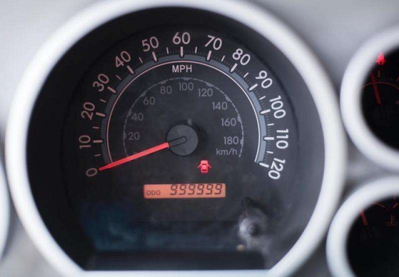 超耐操神車開9年160萬公里「只用基本保養」　Toyota也好奇出錢買回去研究
