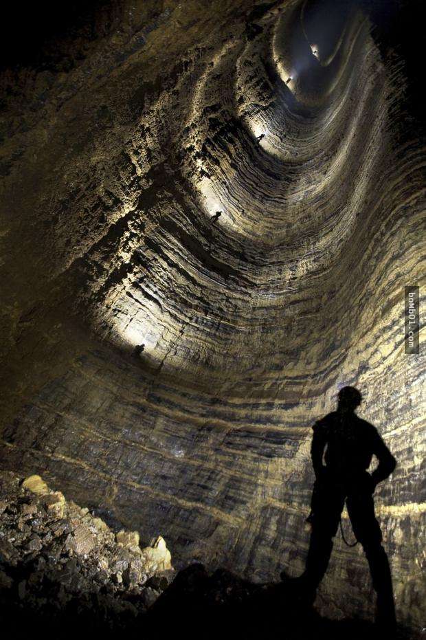 進去後「一不小心就會出不來」的洞穴　裡面竟然是地球最深最神秘的地方