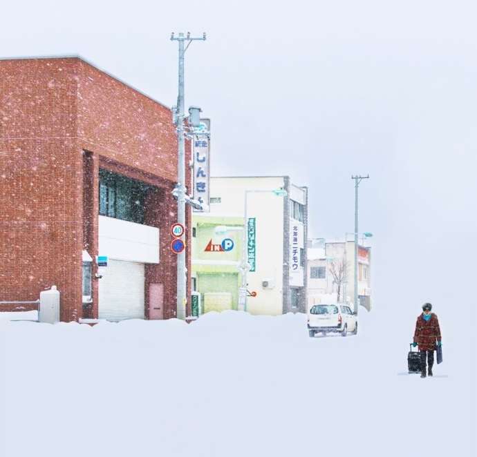 北海道暴雪後「一片白茫茫」　攝影師拍下「超現實影像」讓世界各地網友狂讚嘆