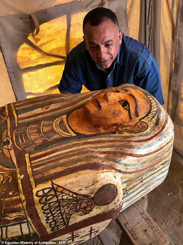 埃及新出土27具2500年前古棺！　從未被發現過「外觀居然和新的一樣」