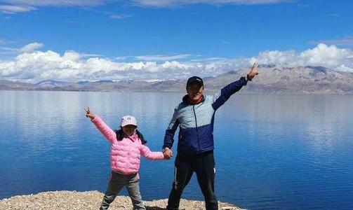 71天騎滿4139公里！爸帶4歲女兒「一路到西藏」　成最難忘生日禮物：希望爸爸每天陪我❤