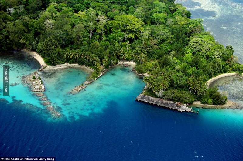 無人機拍下「第二次世界大戰」在太平洋島嶼留下的殘骸，衝突的畫面至今還留在那裡…