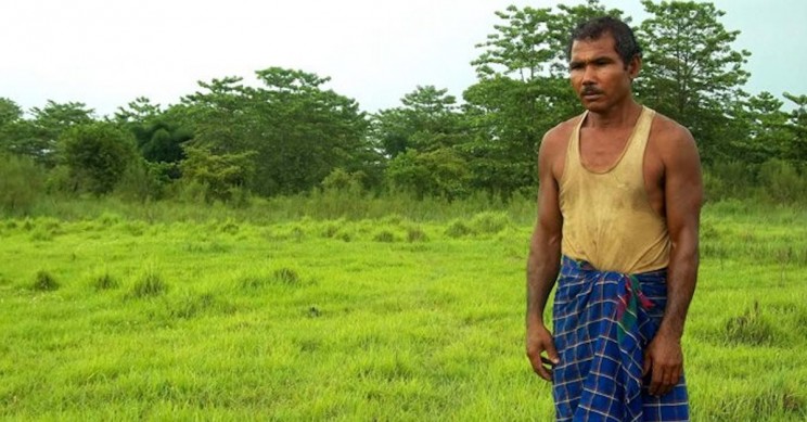 住的土地將消失！印度男每日手植「堅持40年」　一片黃土因為他「變550公頃綠林」