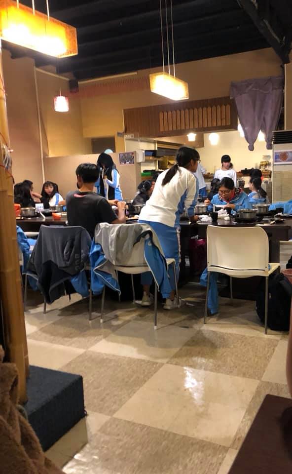 高中生包下半間火鍋店慶生　「女學生小舉動」讓在座客驚嘆：台灣孩子有救！
