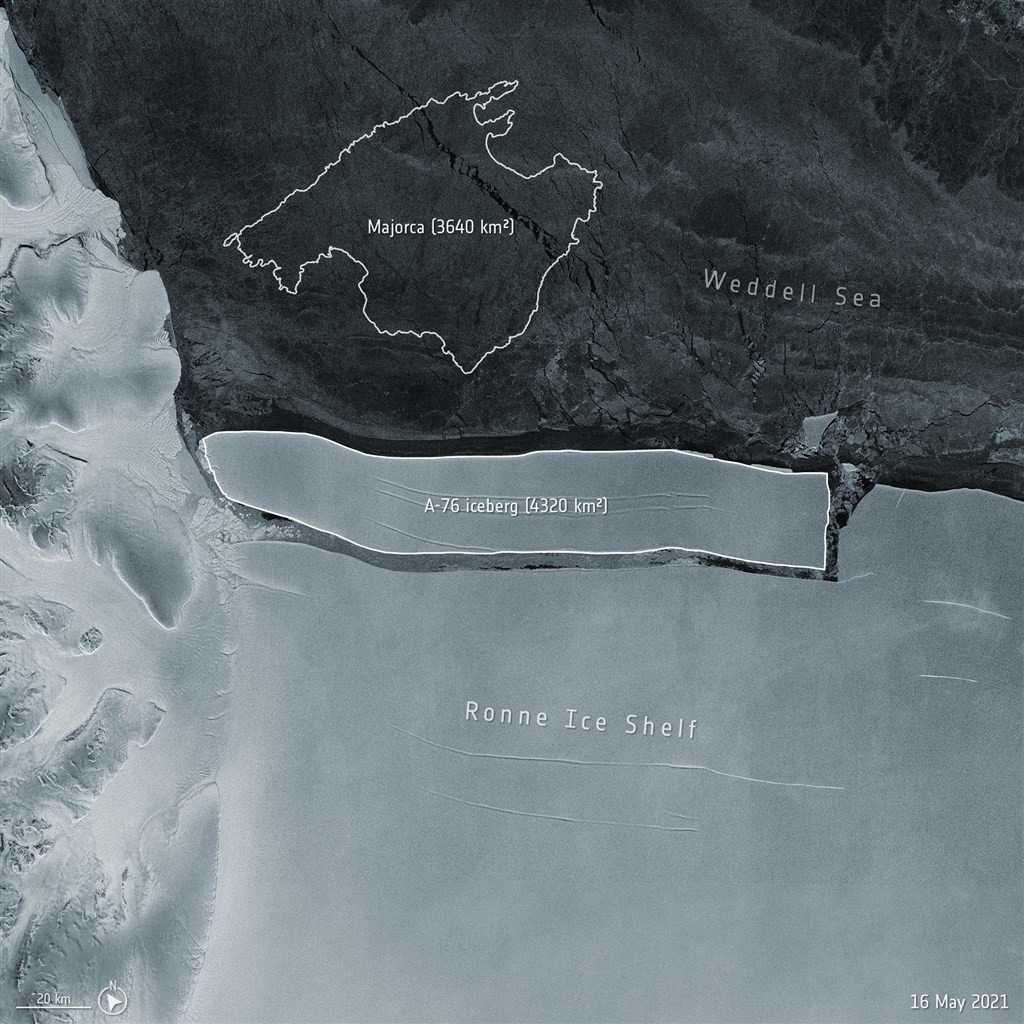 面積超過4000平方公里！　全球最大「燙衣板冰山」從南極脫落