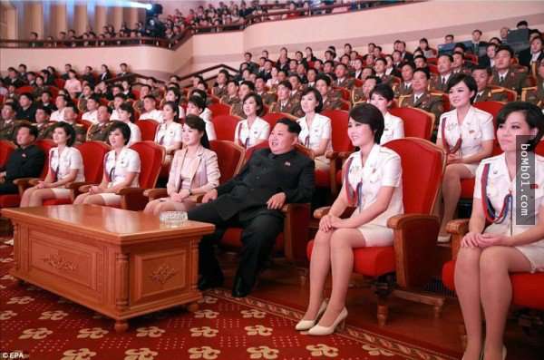 金正恩跟他老婆的關係一直被視為是「北韓的最高機密」，但實際觀察後才知道她的存在已經破了北韓的紀錄了…