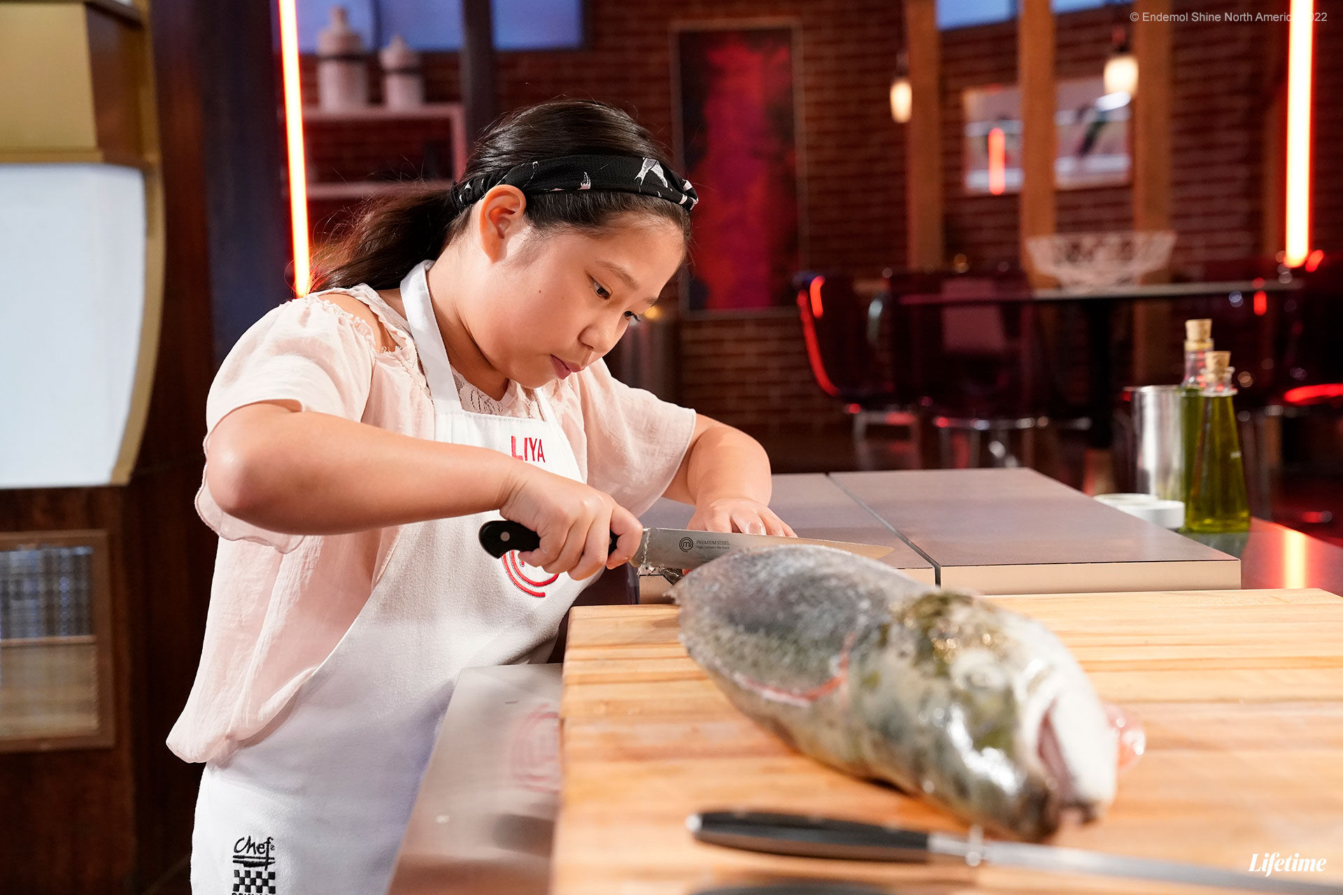 「台式鰻魚米粉」收服戈登！　10歲台裔女孩挑戰地獄廚神「一路闖進總決賽」