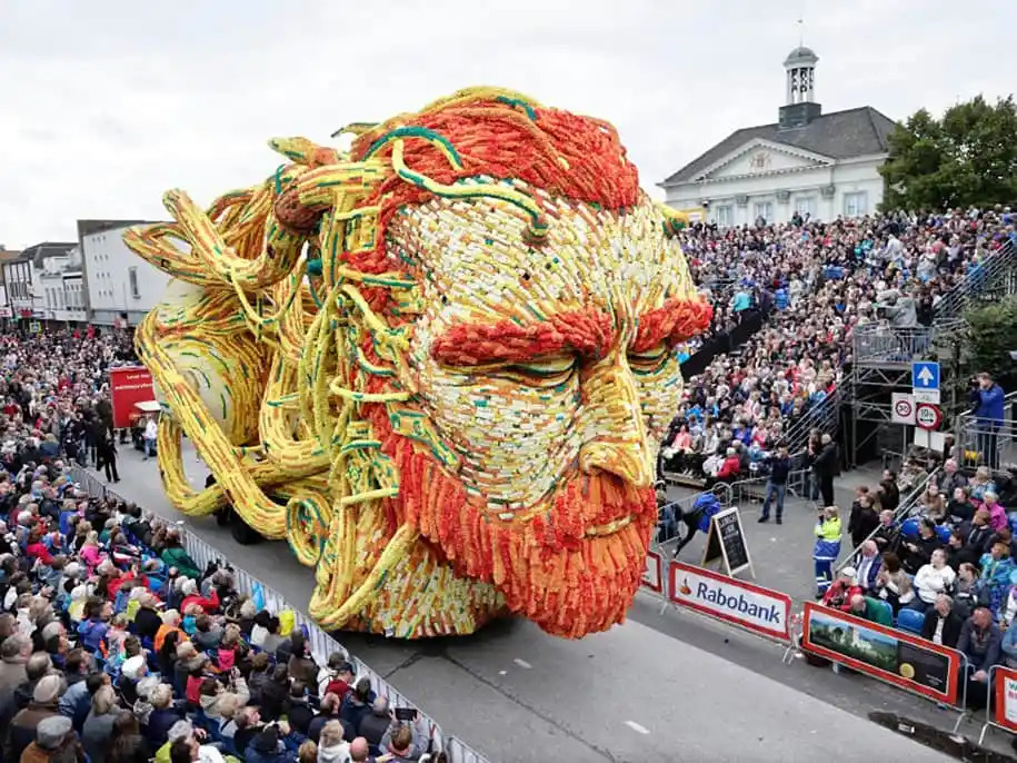 向梵谷致敬！世界最大規模荷蘭「花車節」　用鮮花製成梵谷肖像太壯觀