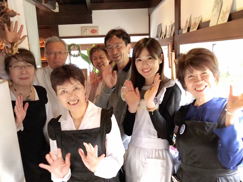日本老奶奶化身「超熱情女僕」　咖啡廳「天天客滿」刷新網友印象