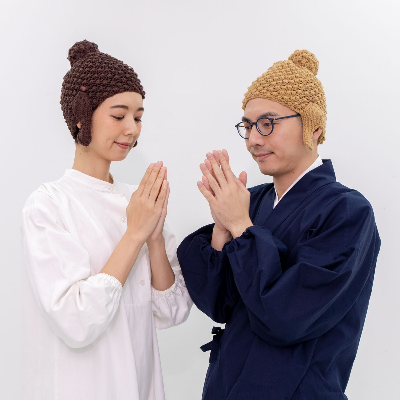 日本推最潮「佛系毛帽」一秒變神明　年輕人秒訂購：今年最時尚