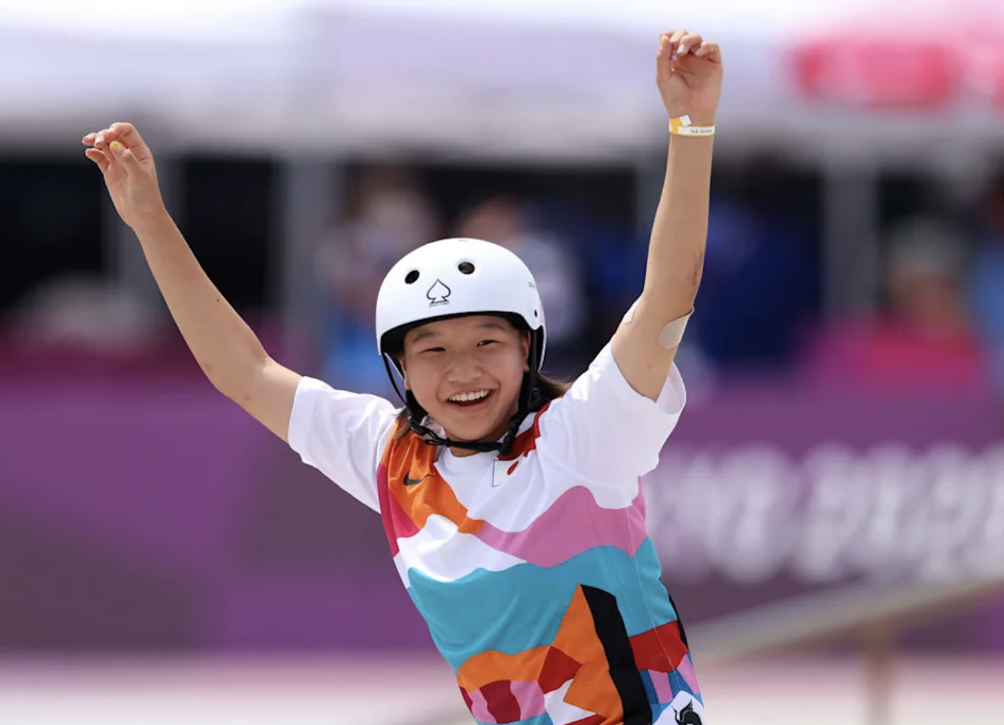 最年輕金牌得主出爐！　13歲日本小妹妹「奧運滑板摘金」透露心願：想吃燒肉