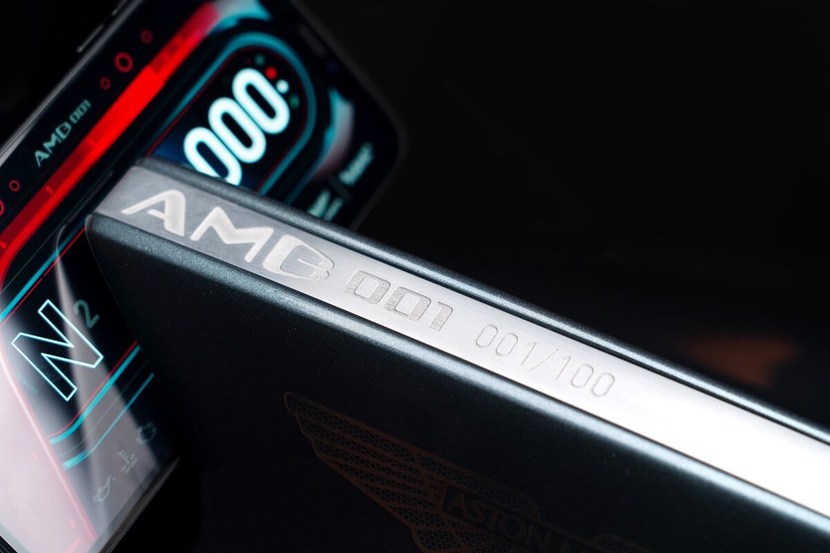 Aston Martin「首款重機」霸氣登場　可負擔價「10萬歐元」就能擁有
