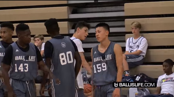 這個14歲男孩的名字和林書豪同樣是「Jeremy Lin」，他一拿到球的表現讓網友都睜大眼睛！