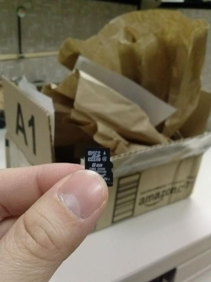 網購超誇張「過度包裝」到底是怎樣　買記憶卡竟收到「1/3身大箱子」