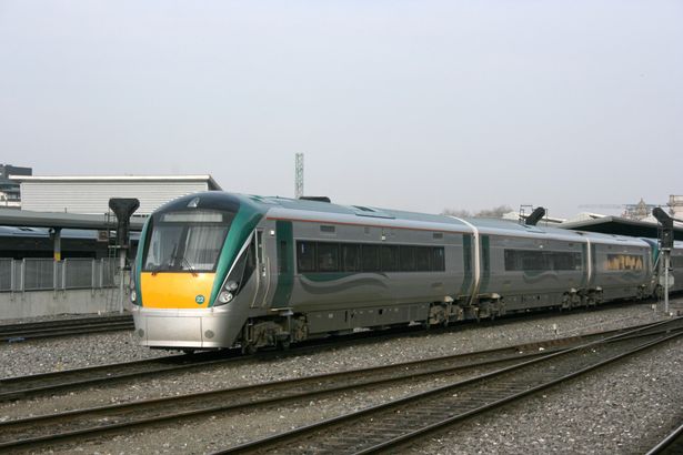 年薪近400萬！他嫌上班太無聊」只要吃午餐、看報紙　怒告公司