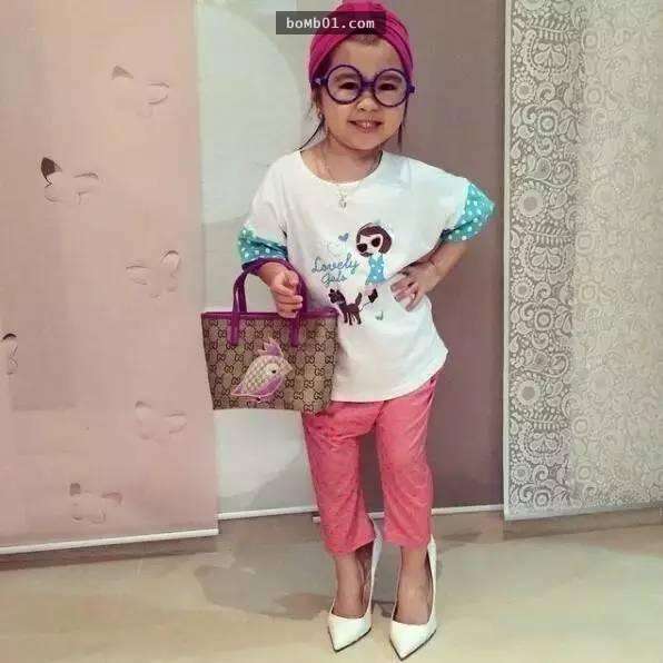 5歲小女孩把「阿拉伯土豪萌倒」全家被接到杜拜養，她現在竟然已經變成這樣子了…