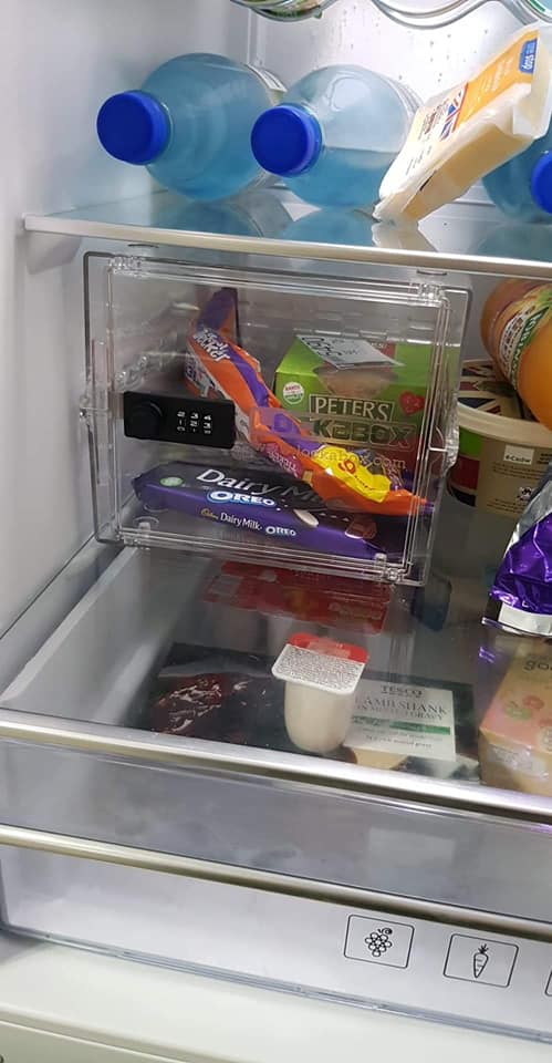 未婚夫冰箱裡「裝保險箱」保護巧克力　她森77發文：這種行為根本是欠分手