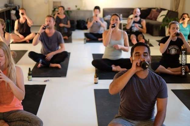 你沒看錯「啤酒瑜伽」真的存在而且已經引起各國關注，看了現場的情況我也要跟風了！