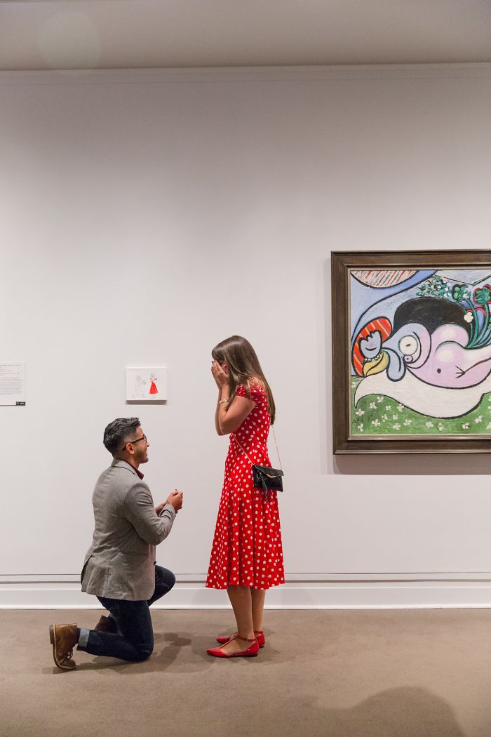 他為了求婚計畫不顧「永遠被藝術博物館列入黑名單」的風險，最後的結果證明他的決定超值得！