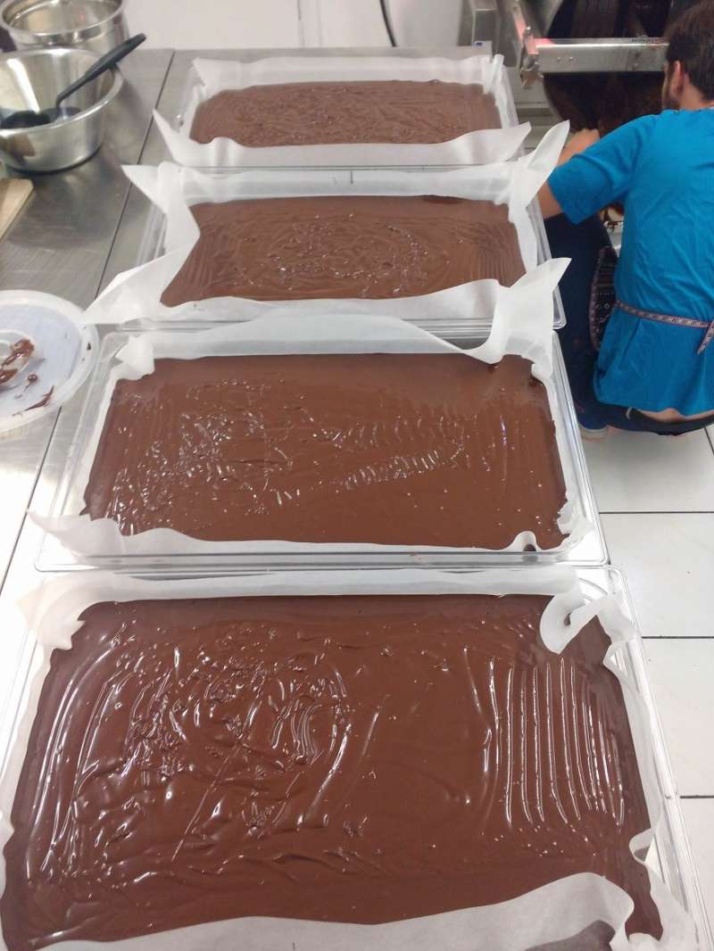 圖解揭秘巧克力變身前的「神奇過程」　巧克力製造商讓大家一次看完