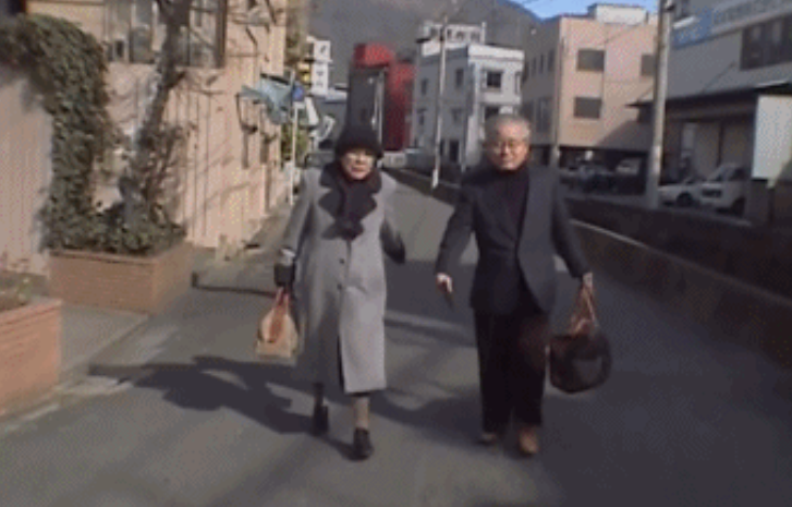 「你陪我長大，我陪你變老…」　日本導演拍90多歲老父與健忘母「最真實的日常」