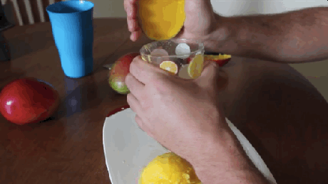 學會這10招實用到不行的水果切法，就算看起來很難切的水果你也會嗤之以鼻！