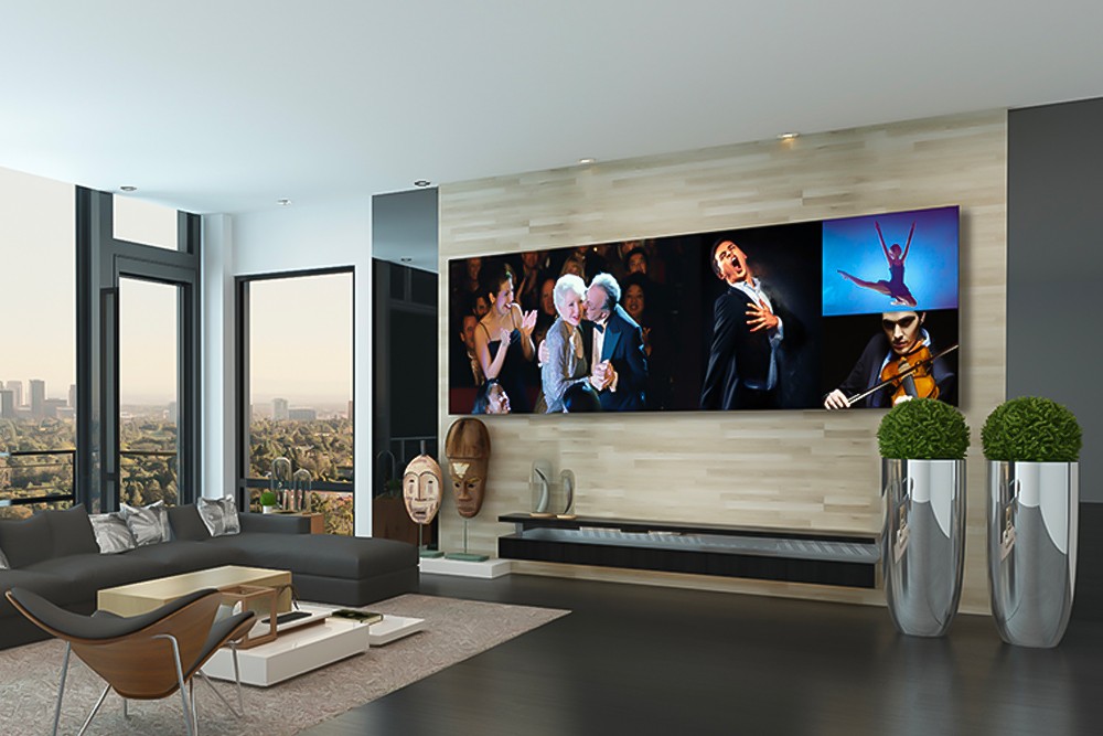直逼兩層樓高！LG推出325吋「超跑級電視」　看到價格網友直接噴飯！