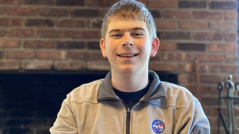 17歲高中生才進NASA實習3天　立刻發現史上首顆「繞著2個太陽轉」的星球！