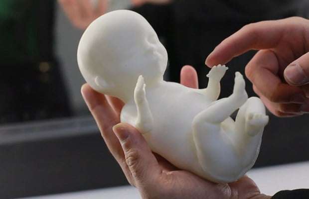 3D列印還沒出生的寶寶！　爸媽可以提早「見面」　摸摸寶寶的身體