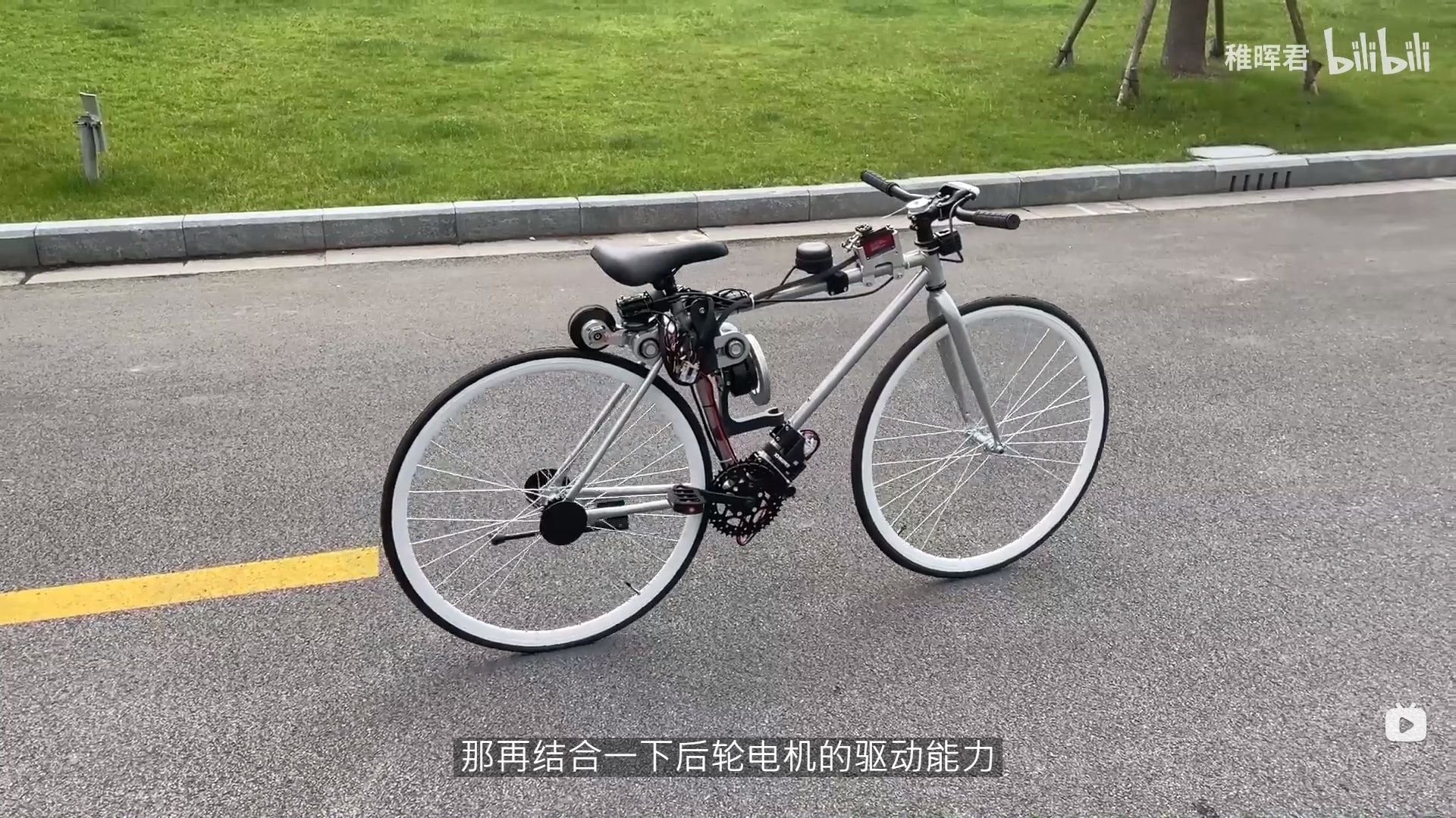 能自己走才叫自行車！「野生鋼鐵人」開發自動腳踏車　「自己騎起來」看跪網友