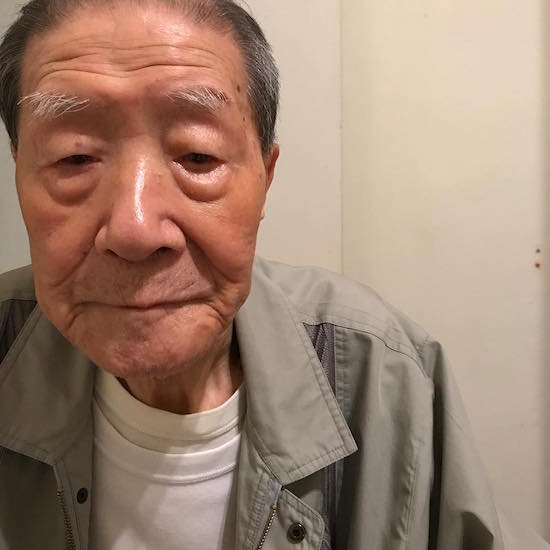 96歲失智爺爺「老夏」慶生完離世，臨走前奶奶在他耳邊輕聲說「好好的走」…逼哭所有人！