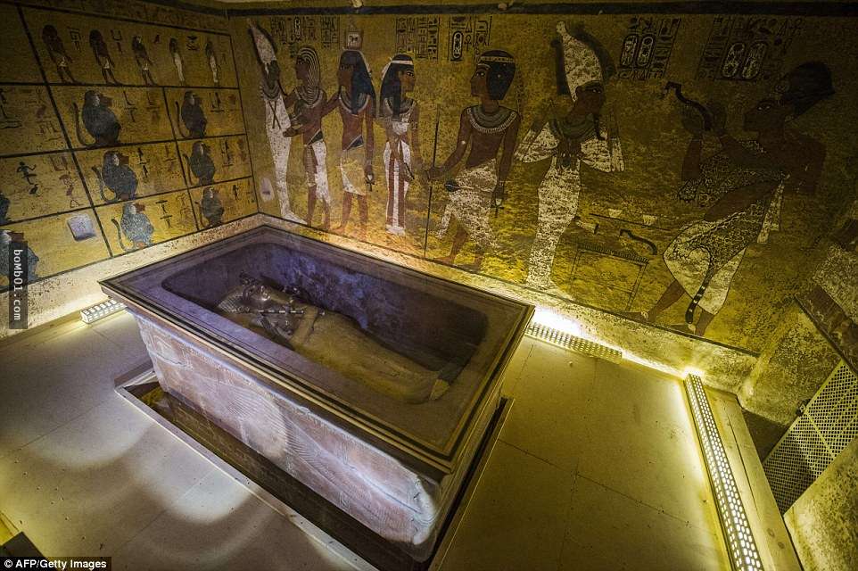 謎一樣的「埃及武則天」娜芙蒂蒂即將現身，考古學家的發現將會寫下歷史新一頁！