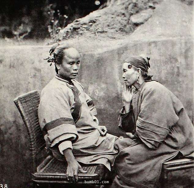 「中國有史以來第一批照片」帶大家回到1870年代的中國社會，你現在看著的照片至少值77萬！