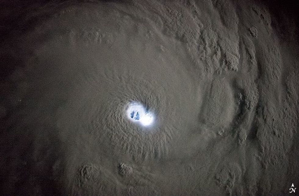 從太空觀測站才能看到的視角　17張NASA公開票選「最美地球照」
