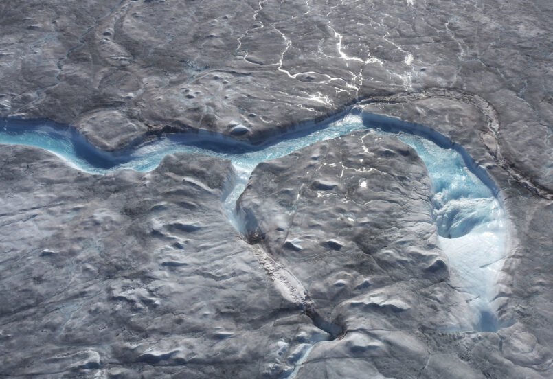 地球在求救？格陵蘭島冰川「一天融化120億噸」　創單日融化最高紀錄