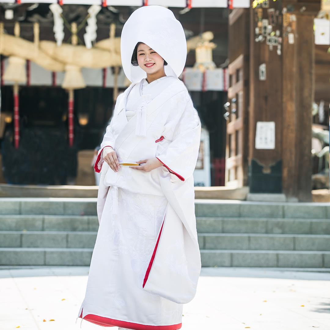 不是只能穿白紗！　22個地區的「傳統婚禮穿搭」襯出絕美新娘