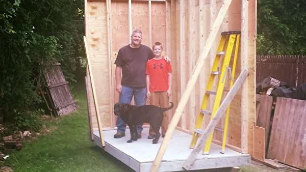 13歲男孩DIY蓋出「內裝超夢幻的小房子」　打開門一看大家都想住進去