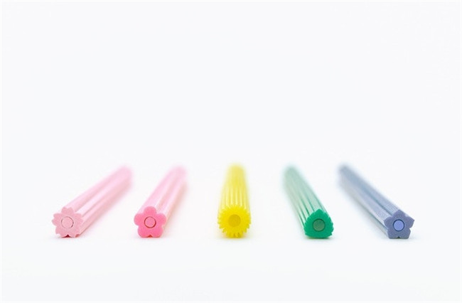 削鉛筆會下櫻花雨耶！日本「7大設計文具」推薦　還有歐吉桑幫你搜集橡皮擦屑～