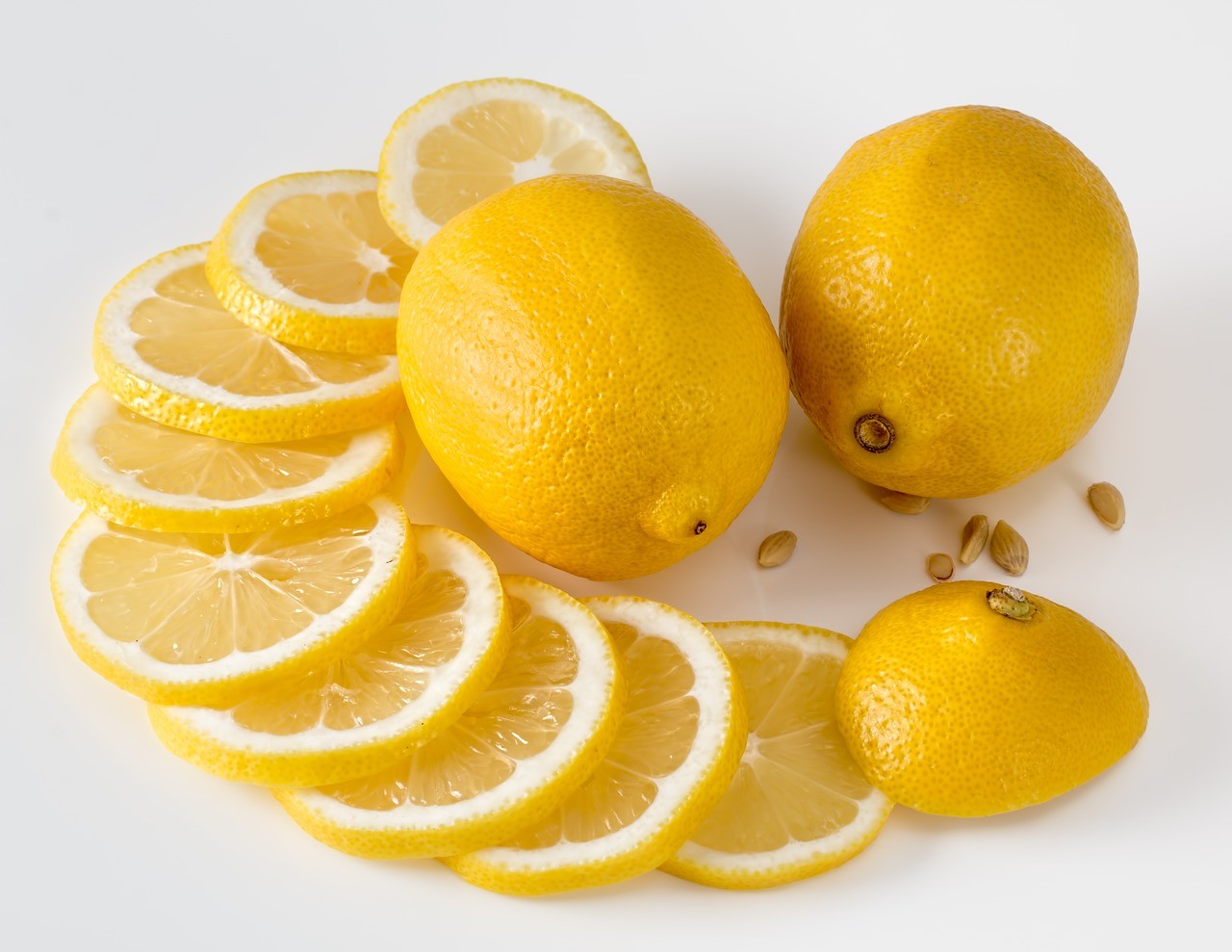 45種「檸檬妙用」幫減少生活煩惱　放進冰箱「異味都不見了」