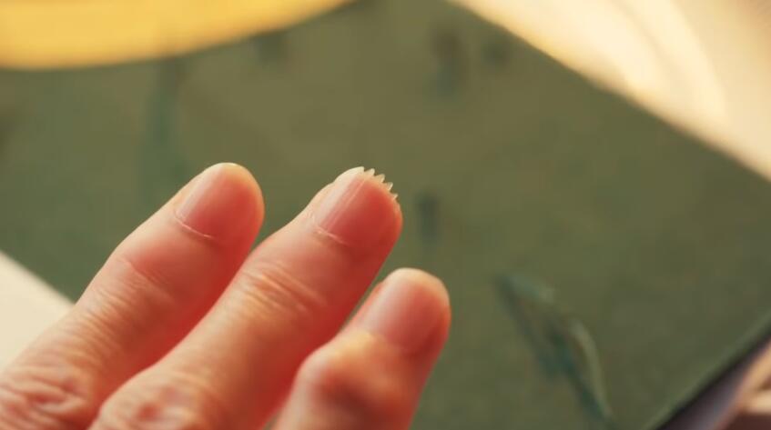 指甲磨成鋸齒狀！日本匠人沿用「千年神秘指甲織布」　成品堪比藝術品美翻！