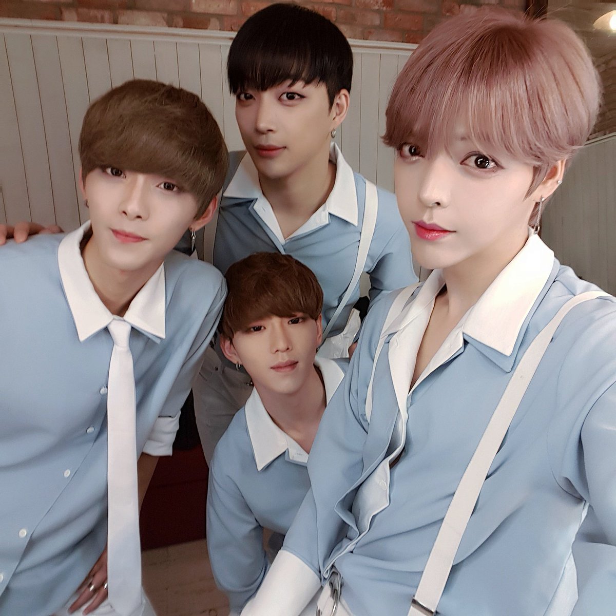 韓國新男團「隊長美豔的照片」一看都以為是女生，乍看之下還以為是3男1女的團體！