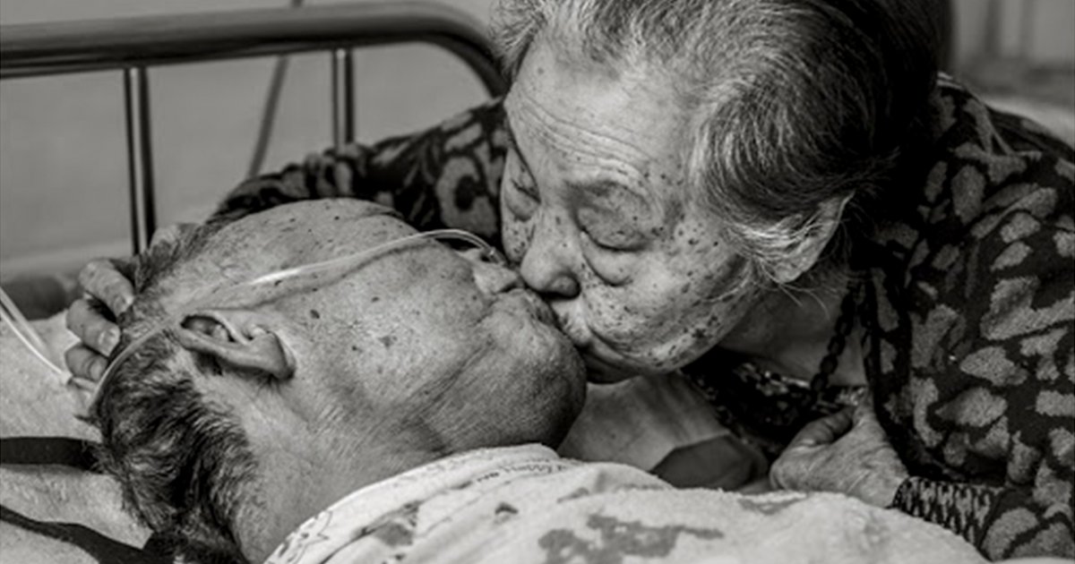 「這一次，真的要走了」爺爺臨終前最後撒嬌　奶奶溫柔親吻「道別80年的愛情」